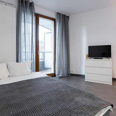 Golden Apartments Warsaw - Bright And Modern Apartments -Premium Building In Top Location- Solidarnosci エクステリア 写真