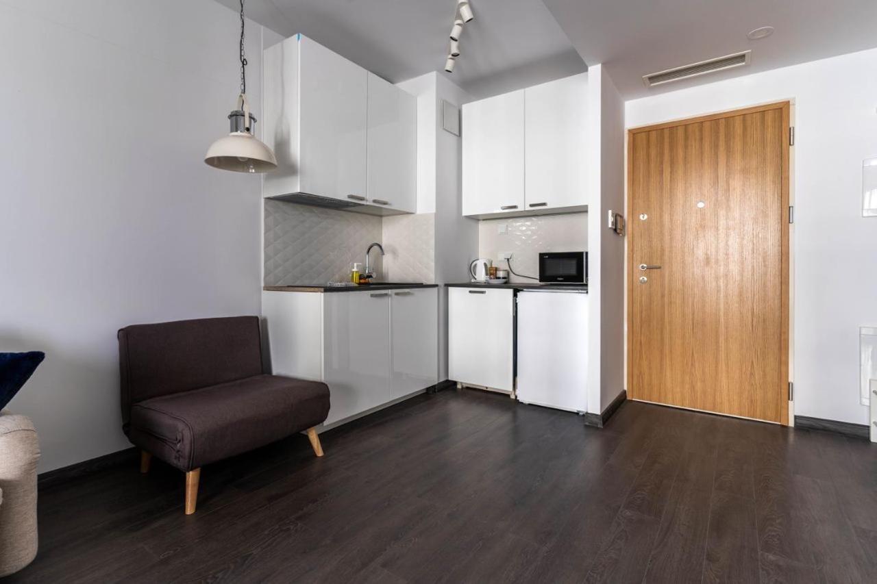 Golden Apartments Warsaw - Bright And Modern Apartments -Premium Building In Top Location- Solidarnosci エクステリア 写真