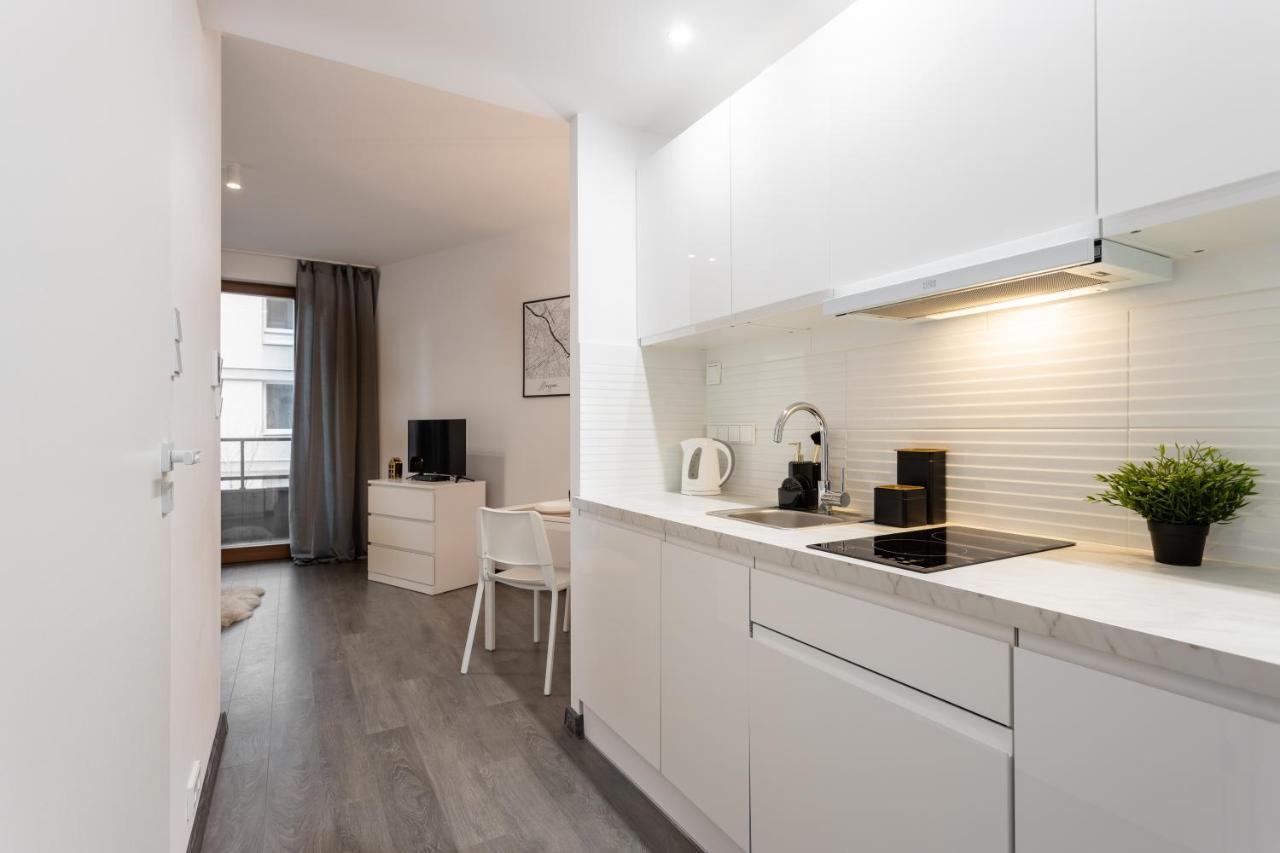 Golden Apartments Warsaw - Bright And Modern Apartments -Premium Building In Top Location- Solidarnosci エクステリア 写真